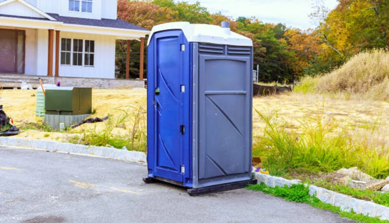 Standard Porta Potties services in Topeka.